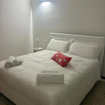 La Casa Di Anna Bed & Breakfast 3*